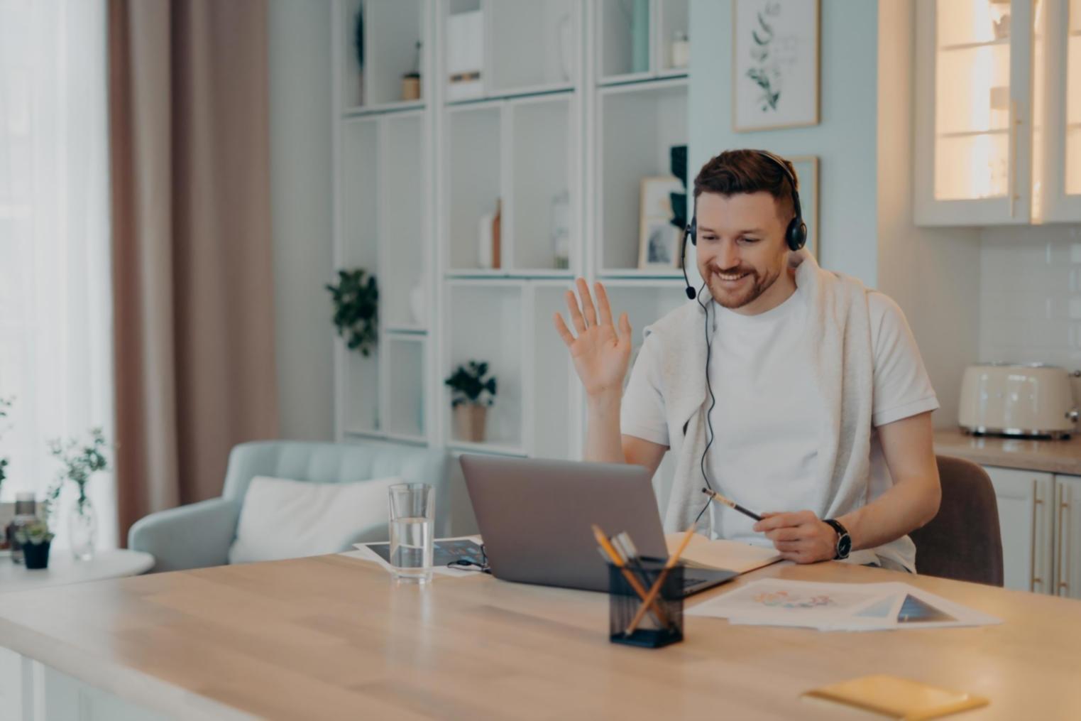 Ambiente di laboratorio virtuale per network administration con configurazioni server enterprise